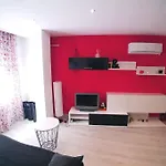 El Vinilo. Aparcamiento Exterior Gratuito *