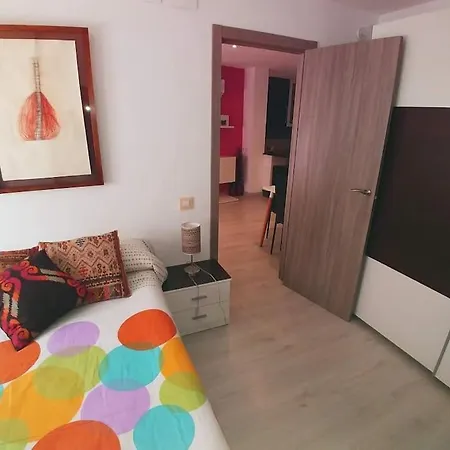 Apartment El Vinilo. Aparcamiento Exterior Gratuito Teruel