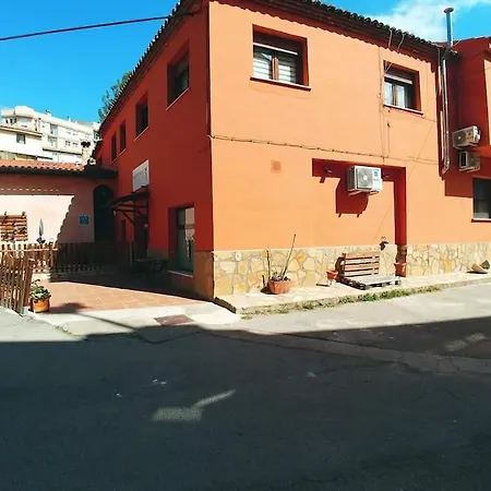 El Vinilo. Aparcamiento Exterior Gratuito