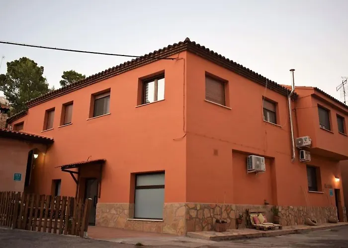 El Vinilo. Aparcamiento Exterior Gratuito