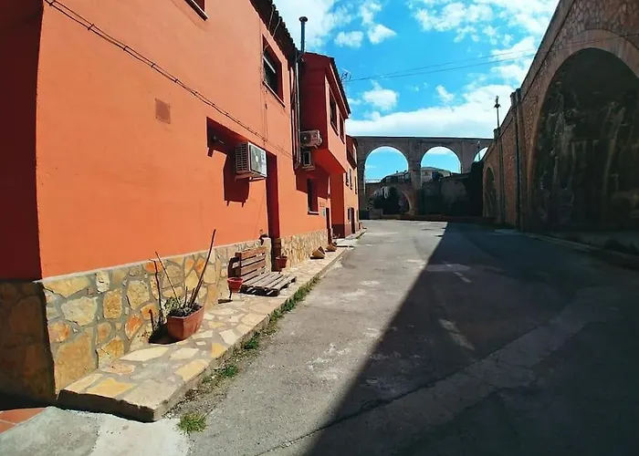 El Vinilo. Aparcamiento Exterior Gratuito Teruel