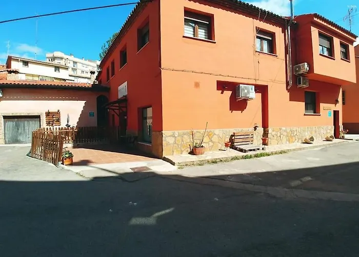 El Vinilo. Aparcamiento Exterior Gratuito